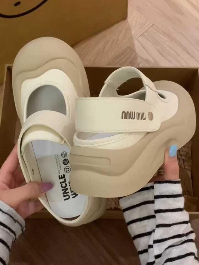 中口鞋 皮革 