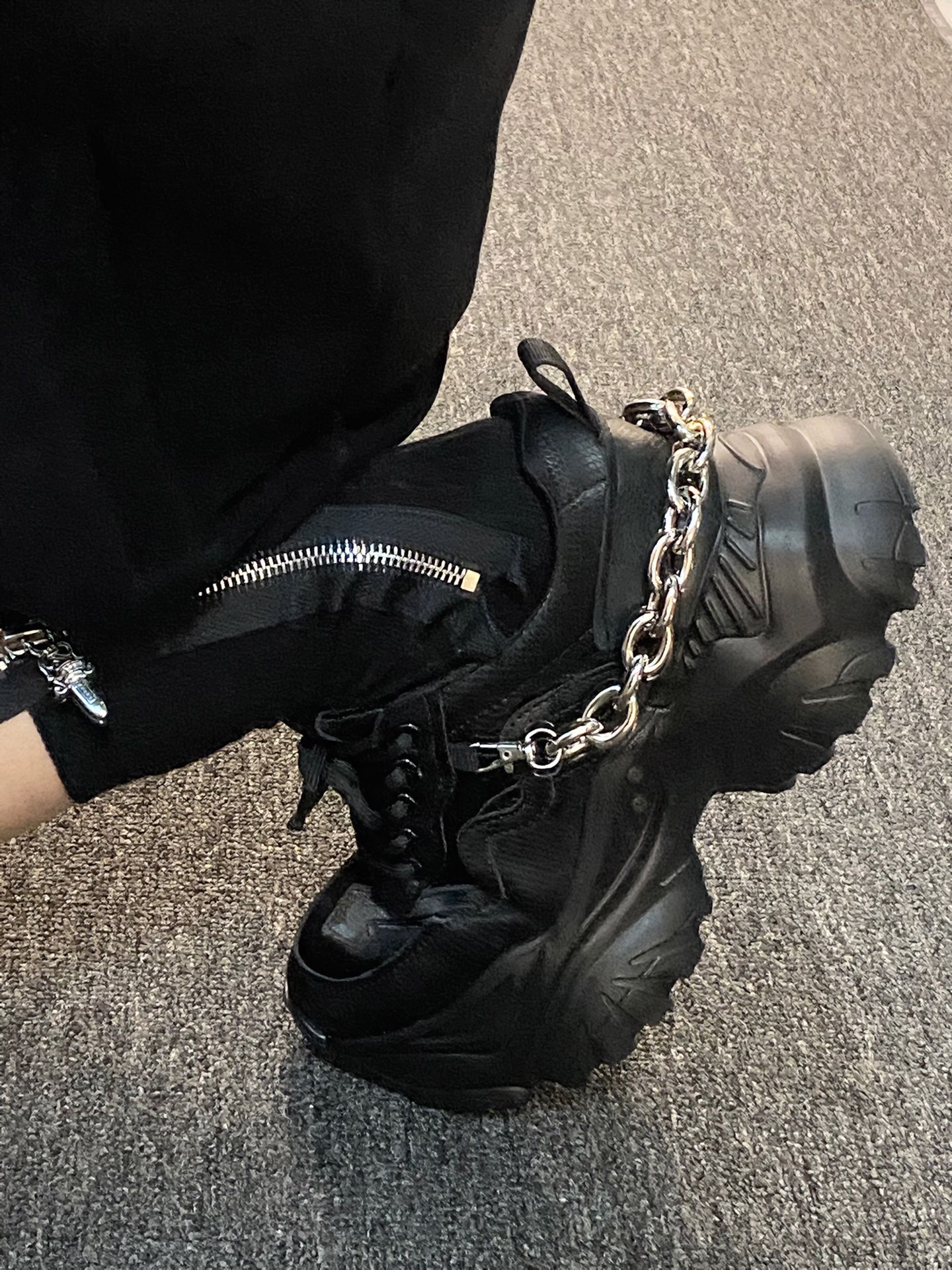 厚底 圆头 中帮 系带 深口鞋 厚底 圆头 中帮 系带 深口鞋 - VALI鞋履AI设计主图