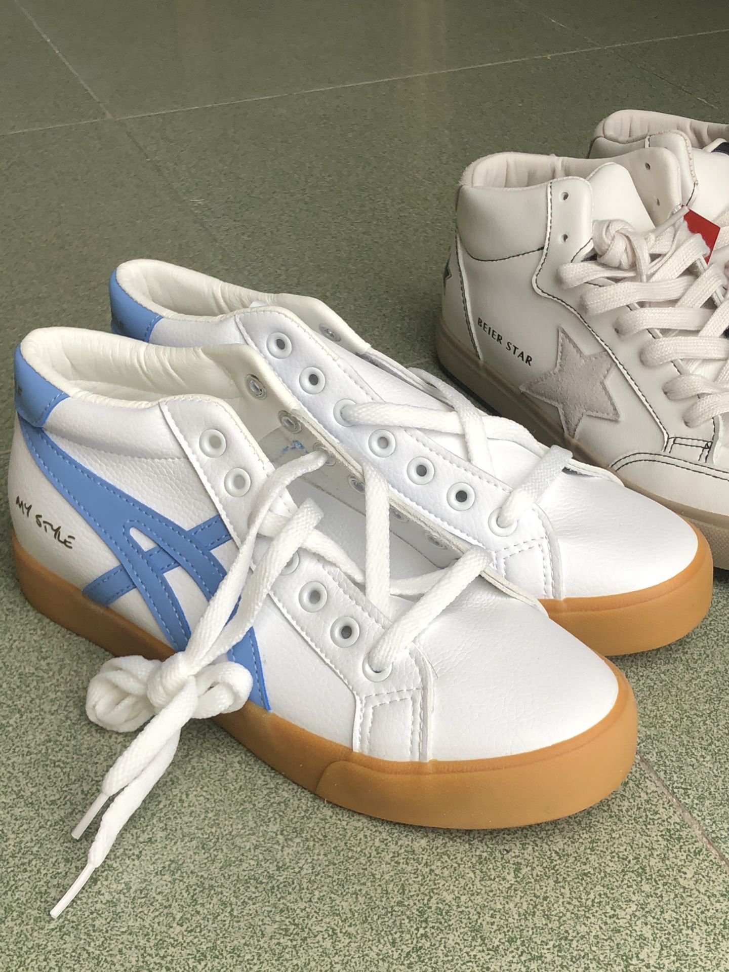 圆头 高帮 系带 深口鞋 圆头 高帮 系带 深口鞋 - VALI鞋履AI设计主图